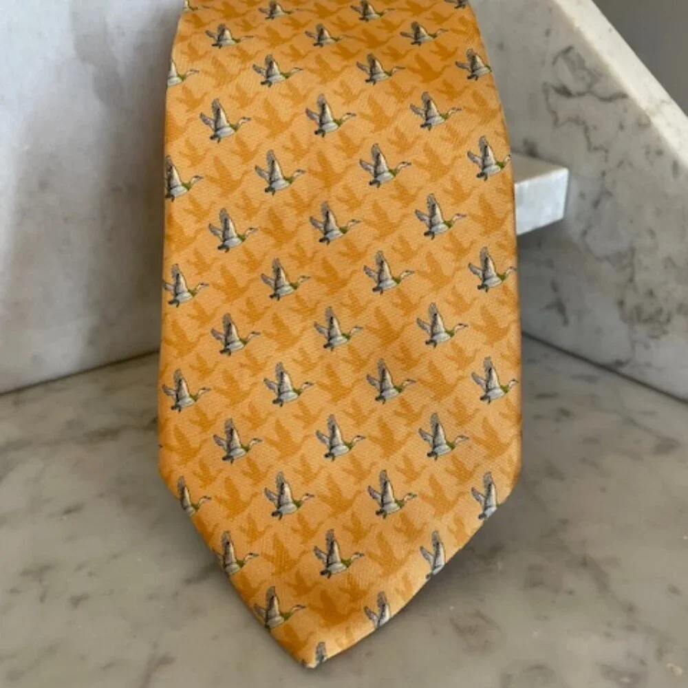 SALVATORE FERRAGAMO Silk Italian Yellow Gold Green Duck Vintage Tie